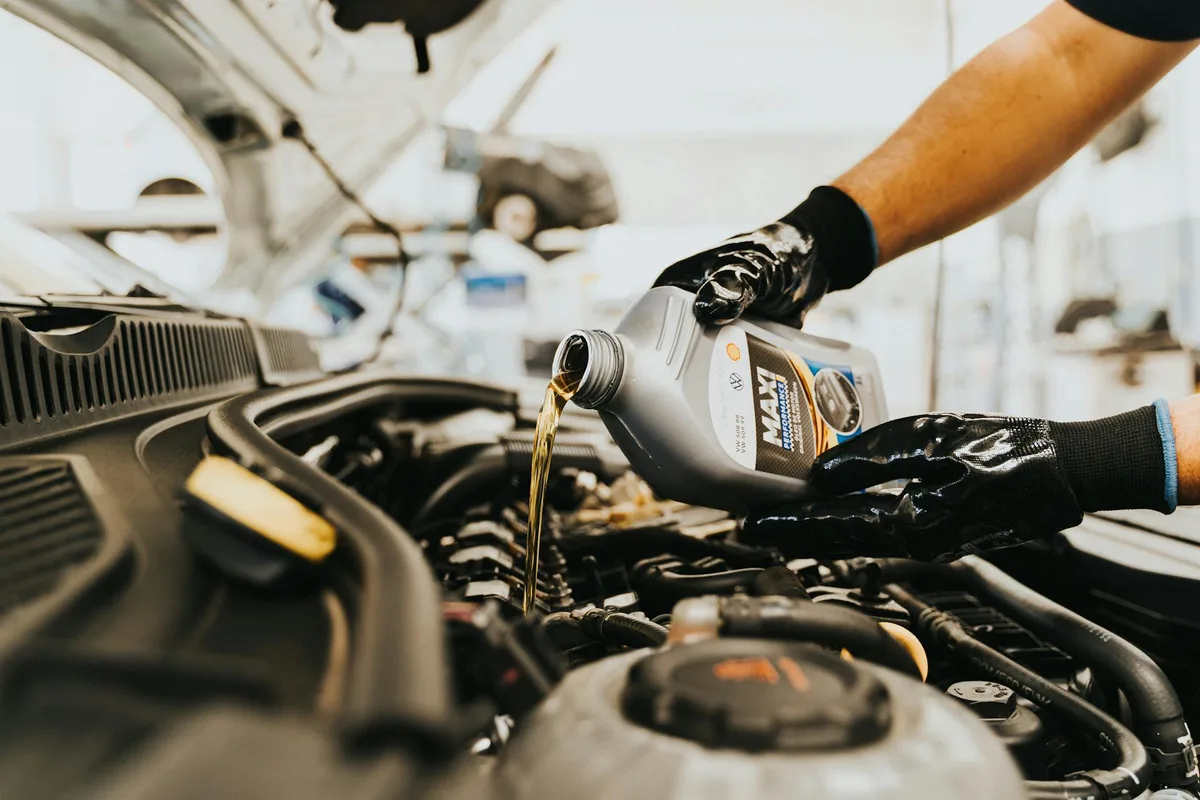 Briggs & Stratton engine maintenance