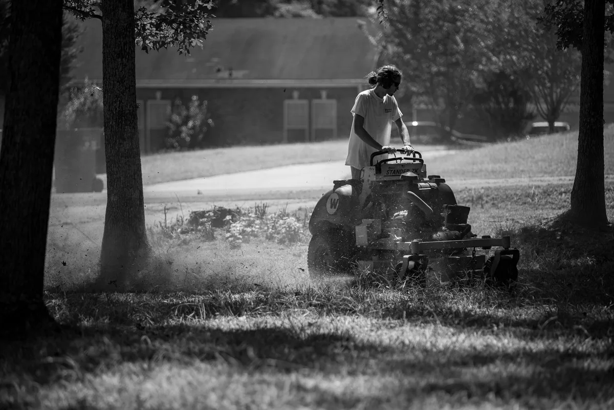 what is the best zero-turn mower according to consumer reports